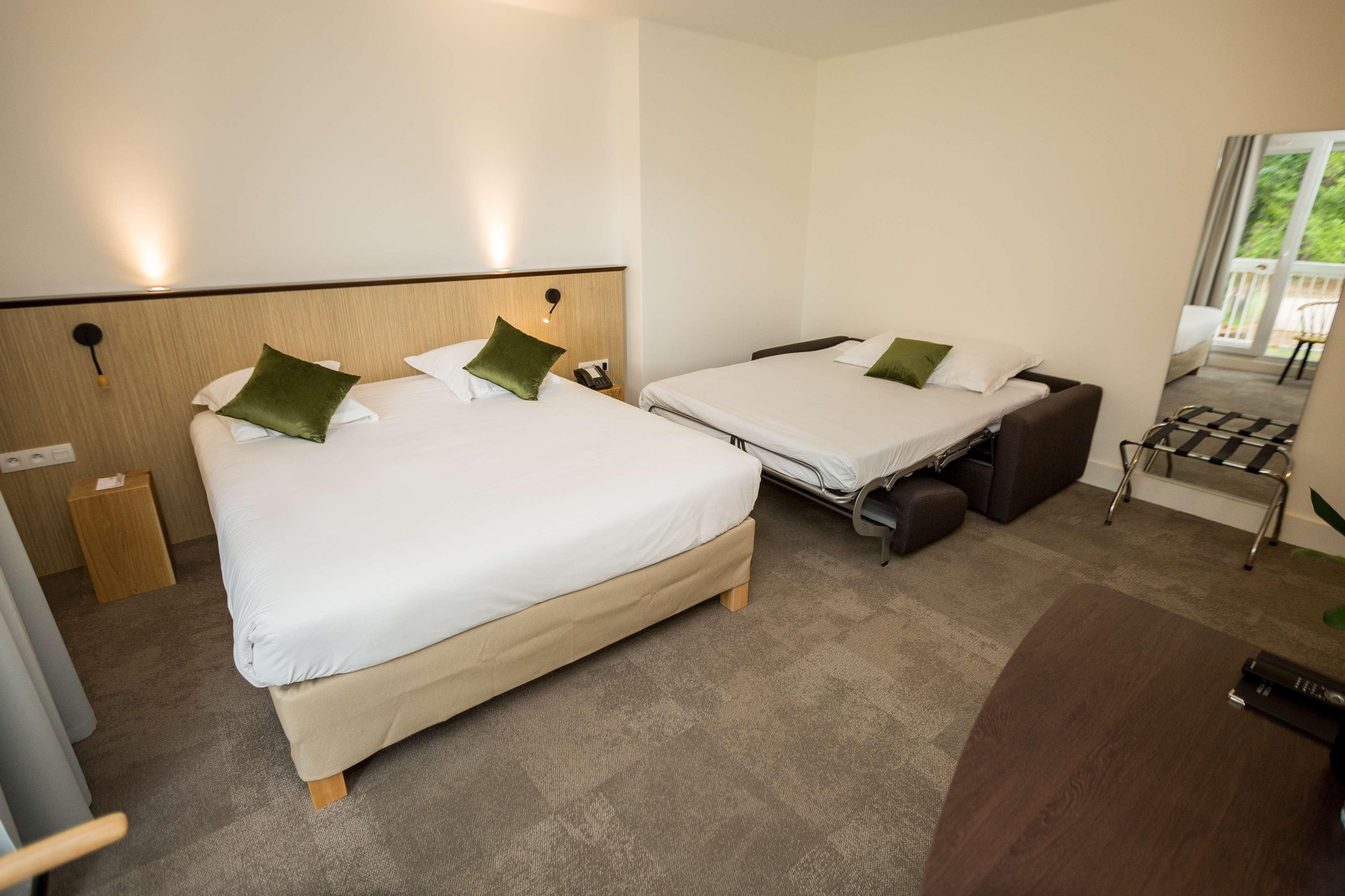 เบสต์ เวสเทิร์น เลอ บัว เดอ ลา มาร์เช Hotel Liguge ภายนอก รูปภาพ