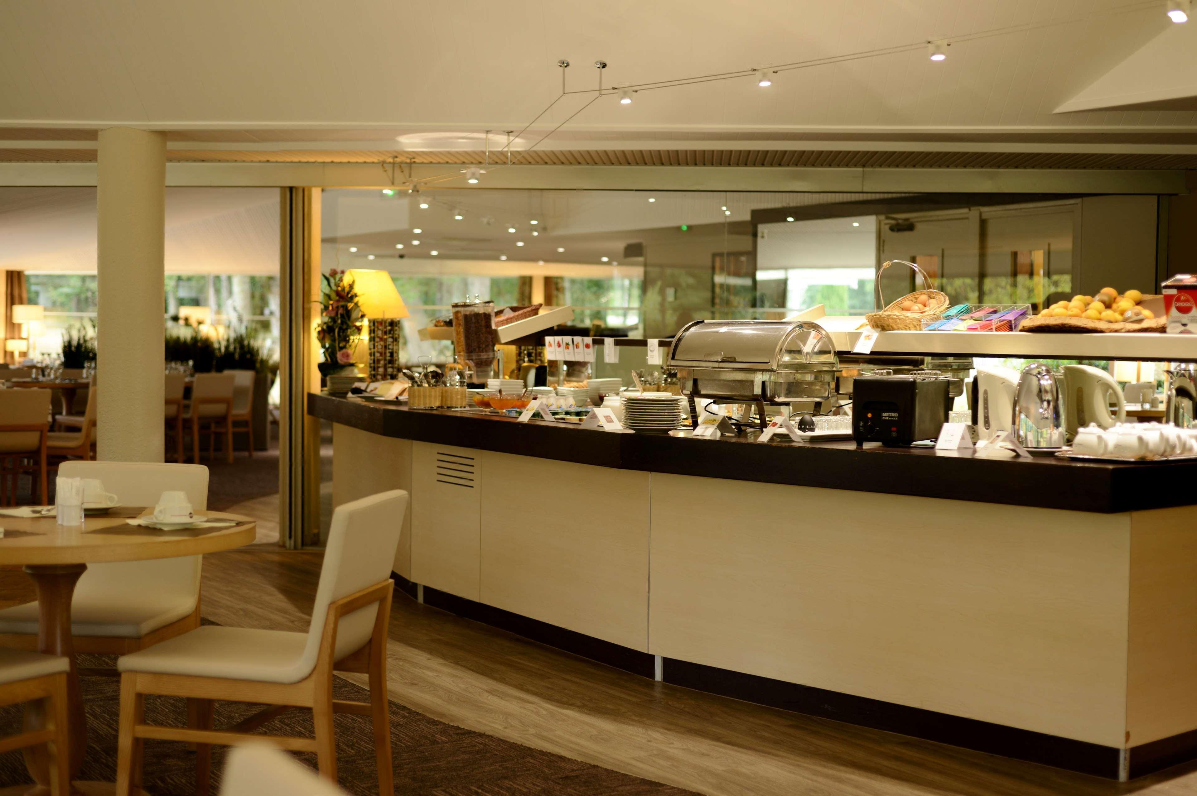 เบสต์ เวสเทิร์น เลอ บัว เดอ ลา มาร์เช Hotel Liguge ภายนอก รูปภาพ