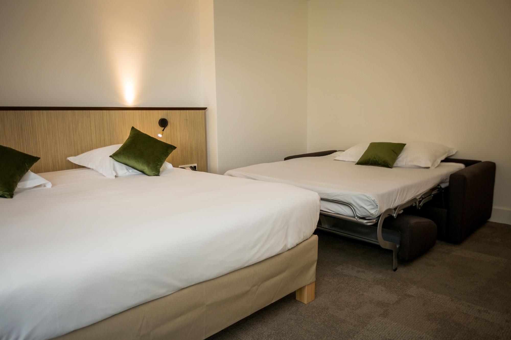 เบสต์ เวสเทิร์น เลอ บัว เดอ ลา มาร์เช Hotel Liguge ภายนอก รูปภาพ