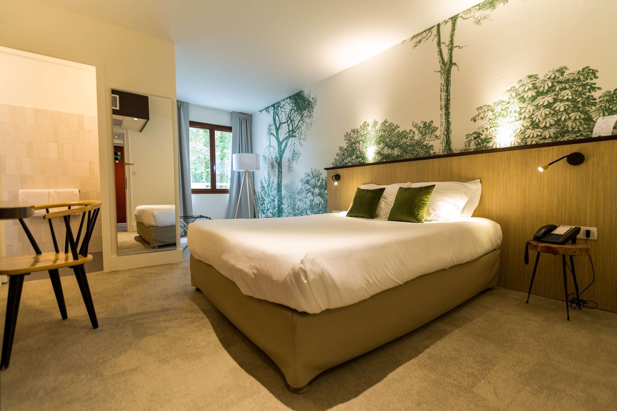 เบสต์ เวสเทิร์น เลอ บัว เดอ ลา มาร์เช Hotel Liguge ภายนอก รูปภาพ